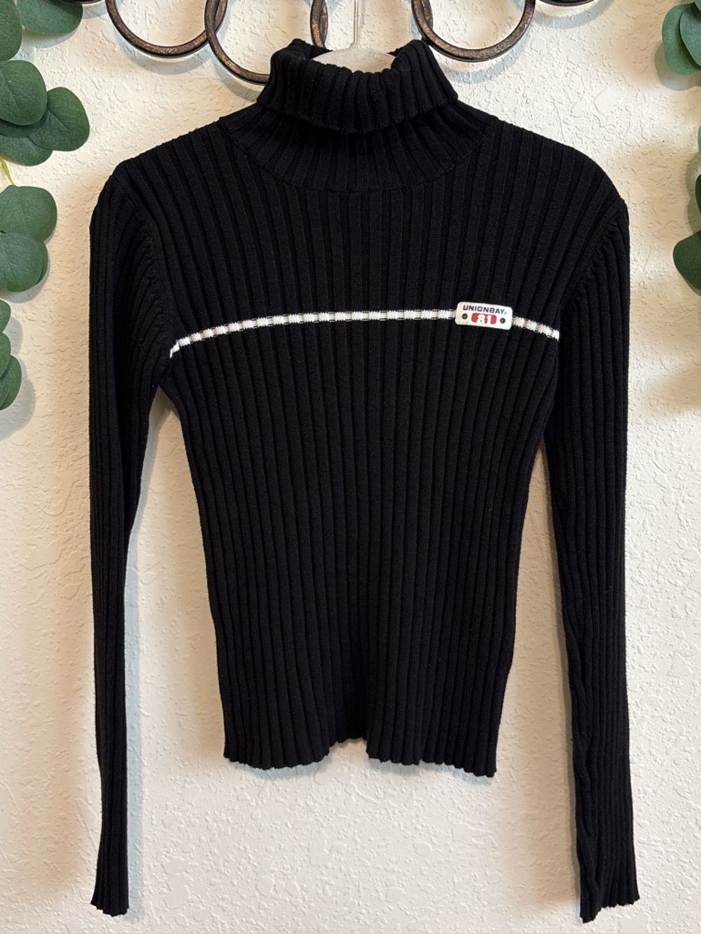 Vintage 90s/Y2K UNIONBAY Black Ribbed Turtleneck Sweater with White Stripe✨
